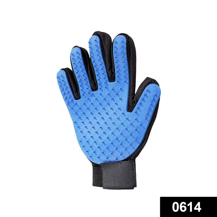 0614 True Touch 5 Finger Deshedding Glove (1 pc) - 