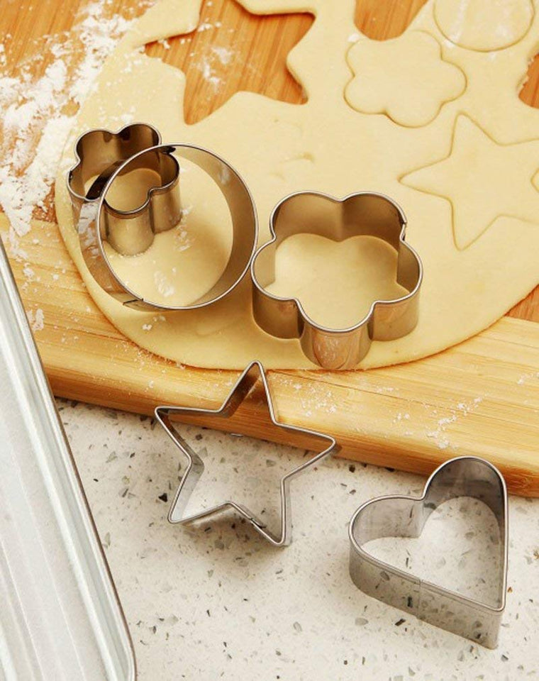 0813 Cookie Cutter Stainless Steel Cookie Cutter with Shape Heart Round Star and Flower (12 Pieces) - 